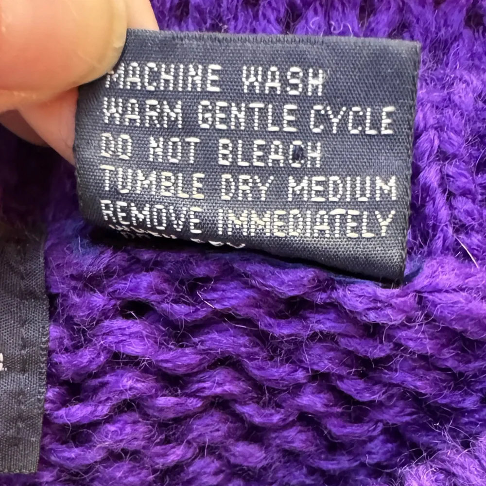 Vintage RAD Purple Lion Graphic Sweater - Picture 4 of 5